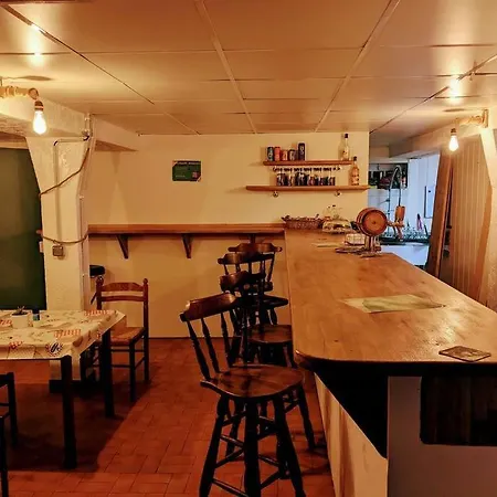 Appartement Le Vigeant Διαμέρισμα *